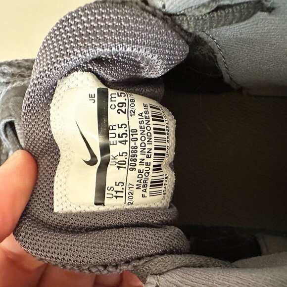 Nike Revolution 4 Dark Grey MENS SZ 11.5 - Picture 4 of 6